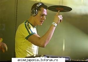 Schimb de postere!!!! - Hy!!!! Cine are postere cu Tiesto, Scooter, Paul - Diverse